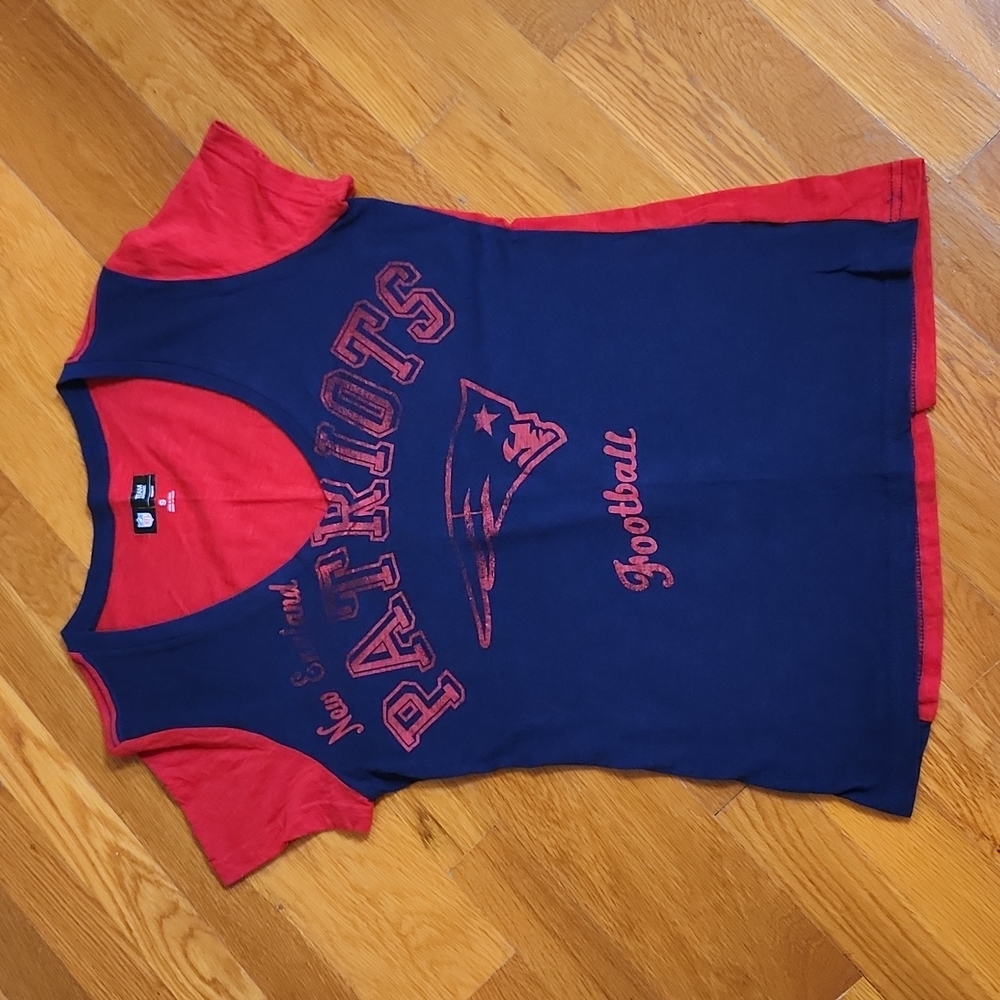 NFL New England Patriots V-neck Tee
